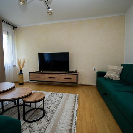 Cozy One-Bedroom Apartment Near City Center Saraievo Exterior foto