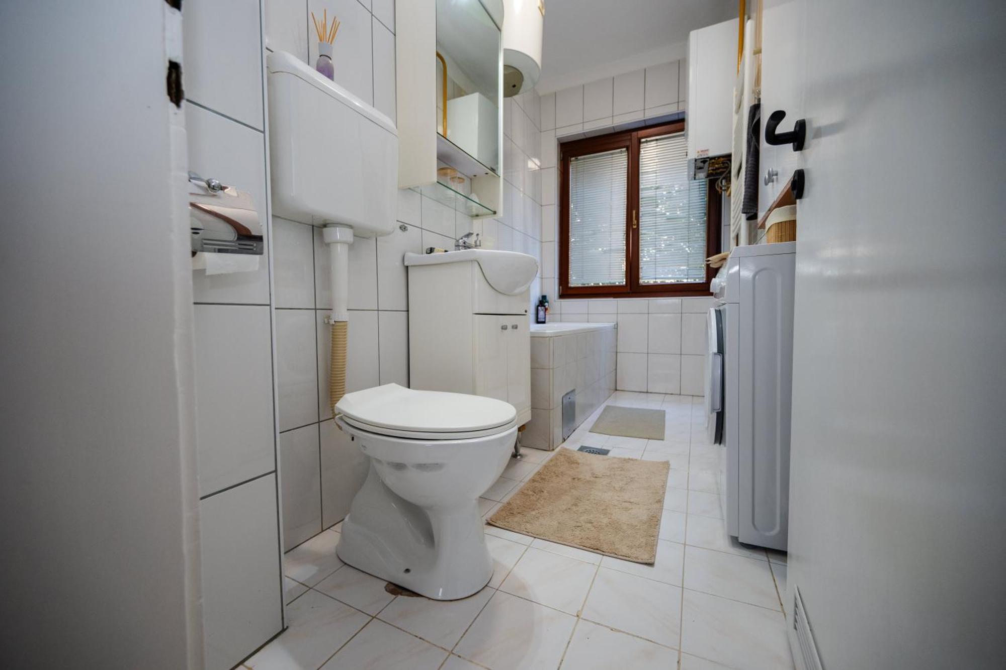 Cozy One-Bedroom Apartment Near City Center Saraievo Exterior foto